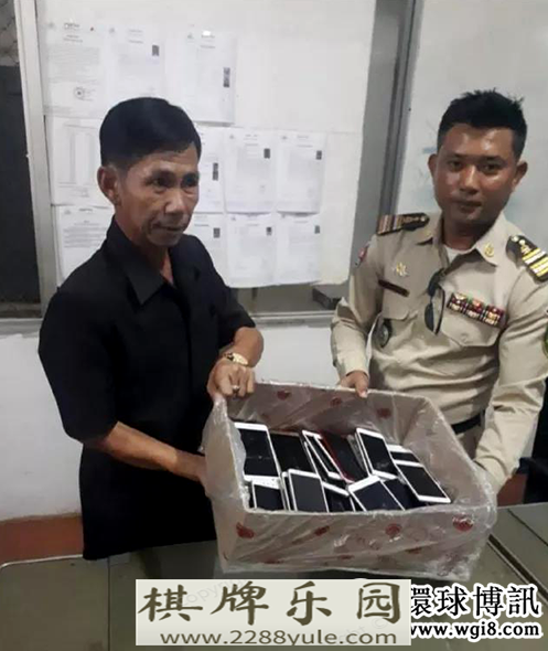 两中国人潜入柬埔寨博彩公司偷走百部手机被捕